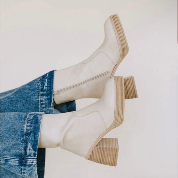 NEW Free People Ruby Platform Ankle Boots in Bone Size 39.5 EU - Picture 2 of 12